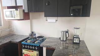 Apartamento céntrico con piscina y vista urbana - 2