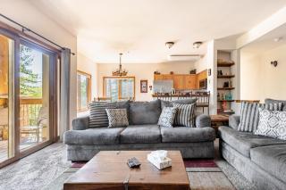 Breckenridge Luxury Condo, Easy Access to Ski Lifts! - 0