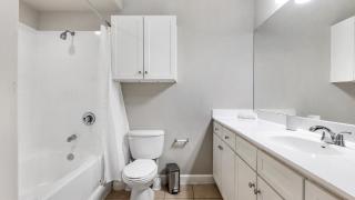 Landing Modern 2BD Clubhouse - 1