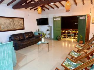 Blomst Casa Hostal - 1