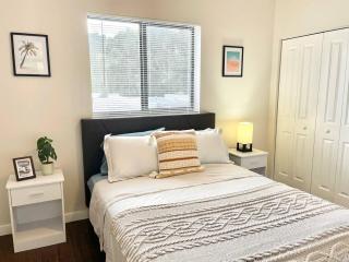 1BR Miami Getaway 10 Min to Wynwood & Beach - 6