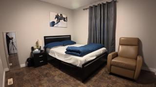 Entire Private Unit, Free Parking, Self Check-In - 8