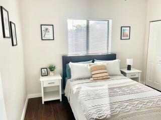 Bright 1 BR Retreat Central Miami - 4