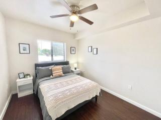Bright 2BR suite Central Miami - 3