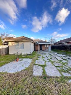 Comfortable Queen Room in Spacious Broadmeadows Home - CR5 - 5