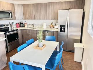 Spacious 2BR Suite Prime Miami location - 6