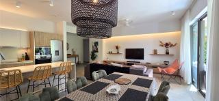 Modern - Spacious - Private Pool - 9