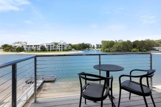 Driftwood 6 Private Beach Stay - 4