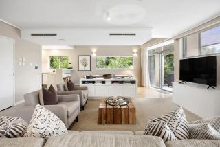Hastings Park: Scenic Beachside Retreat - 0