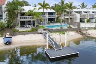 Jalynca, Waterfront Escape - 9