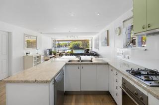 Noosa Haven Apt 6 Riverside Retreat - 6
