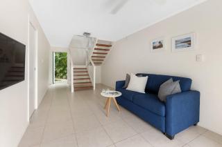 Soundhaven 1 Noosa Parade with Pool - 5
