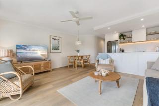 St Tropez 7, Stylish Apartment on the Noosa Waterfront, River Views - 9