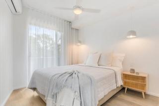 St Tropez 7, Stylish Apartment on the Noosa Waterfront, River Views - 3