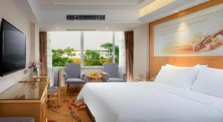 Vienna Hotel Guangxi Hezhou Guposhan Suifeng - 9