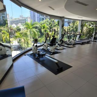 Luxury 2-Bedroom Apartment with Pool & Gym - 3