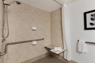 Country Inn & Suites by Radisson, Seattle-Bothell, WA - 6