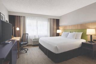 Country Inn & Suites by Radisson, Seattle-Bothell, WA - 1
