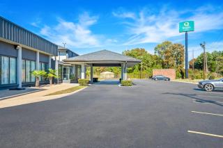 Quality Inn Little Rock on I-30 Near Littlerock airport - 9