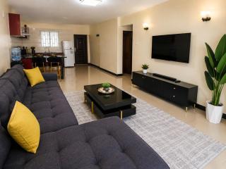 Kilimani 3BR - Pool - WiFi - City Views - 6