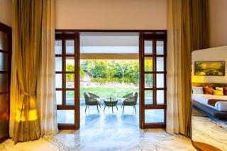 ELIVAAS Signature Still River Suites - 6