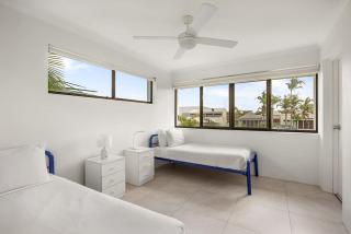 Soundhaven 4 Noosa Parade Value - 2