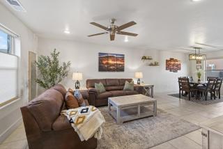 Red Rock Villa with Private Hot Tub and 2 King Suites - 0