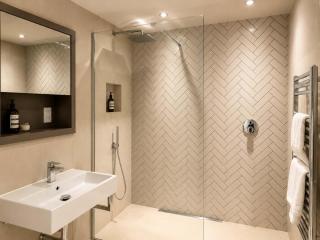 The Pullman Suite - Stylish Apartment by York Station & City Walls - 1