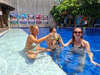 Sea Beach Hostel & Club Beachfront 18-39 years only - 9