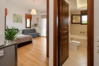 Suite Acropolis Serres Parking EV Next to Center - 4