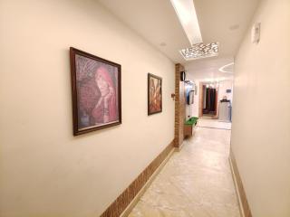 Sufiyana Sowaka lift & parking in the building - 7