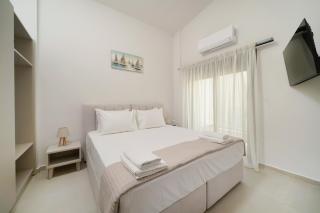 Emily's Suites - 1