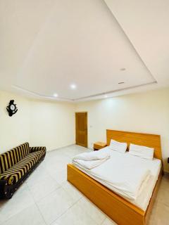 Lee Rivage Inn - 5