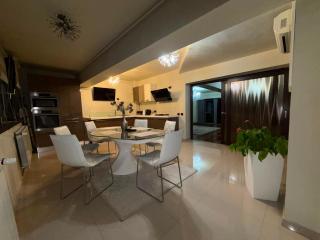 Central Luxury View Apartament - 8