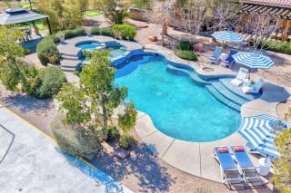 Villa Beaumont, Elegant Family Villa with Heated Pool - 0