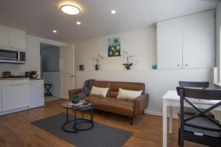 Private Suite, Near Downtown, Free Parking - Ground Floor - 5