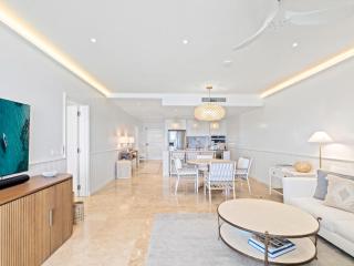 Simpson Bay Beach Suites - 4