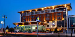 Days Hotel By Wyndham Baku - 0
