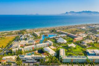 Blue Lagoon Resort - 9