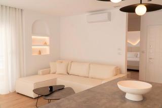 Mateo Apartments - 8