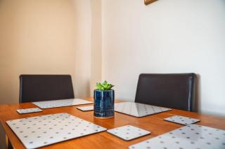 Scotia House -3 bed house in Larkhall with private driveway - 7