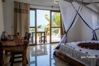 Moonshine Uroa Boutique Hotel - 7