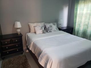 A184b Foxdale Apartment - 1