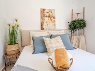 Villa Claudia by Hello Homes Sitges - 3