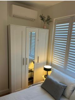 The 1930 Executive Haven Brockley, Air Con, 7 mins to City and Canary Wharf - 5