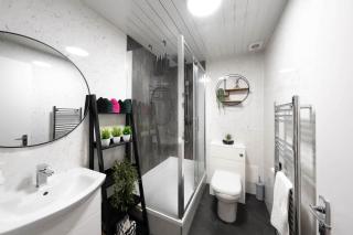 The Green- 2 Bed Flat near Aberdeen Ferry Terminal - 7