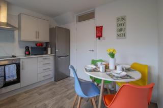 3 Bedroom house in Cumbernauld with walk in shower - 4
