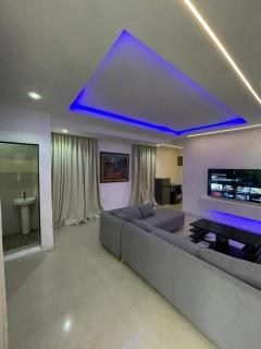 Cyril O Apartment - 7