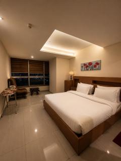 A Touch Above 3Bhk Centaurus Mall pool Gym City vew - 6