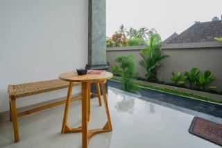 Flossie Ubud Villa - 4